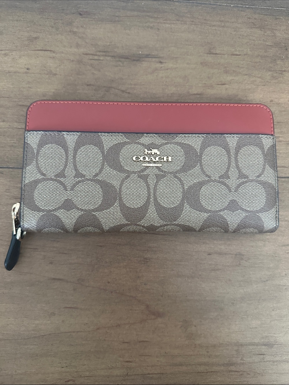 Coach Accordion Zip Wallet In Signature Canvas Wristlet